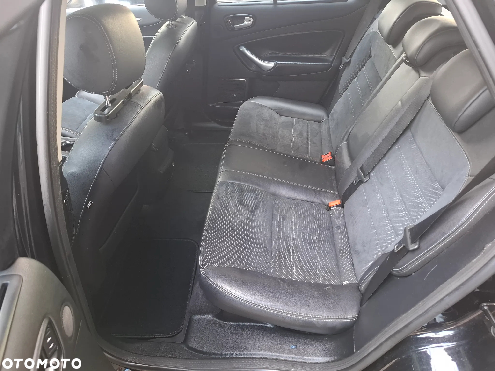 Ford Mondeo 2.0 Platinium X Plus (Titanium) - 20