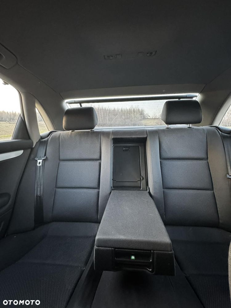 Audi A4 Limousine 1.8T Quattro - 12