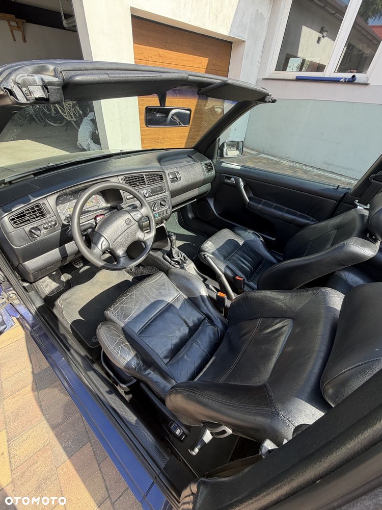 Volkswagen Golf Cabrio - 8