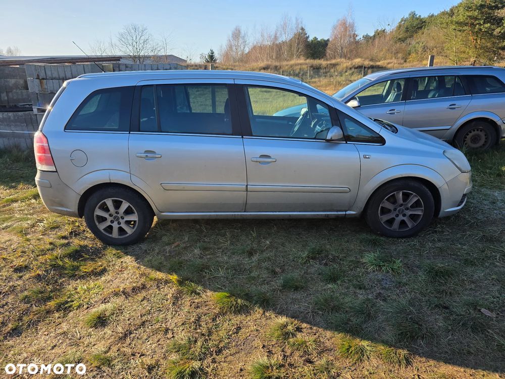 Opel Zafira 1.8 Easytronic Cosmo - 6