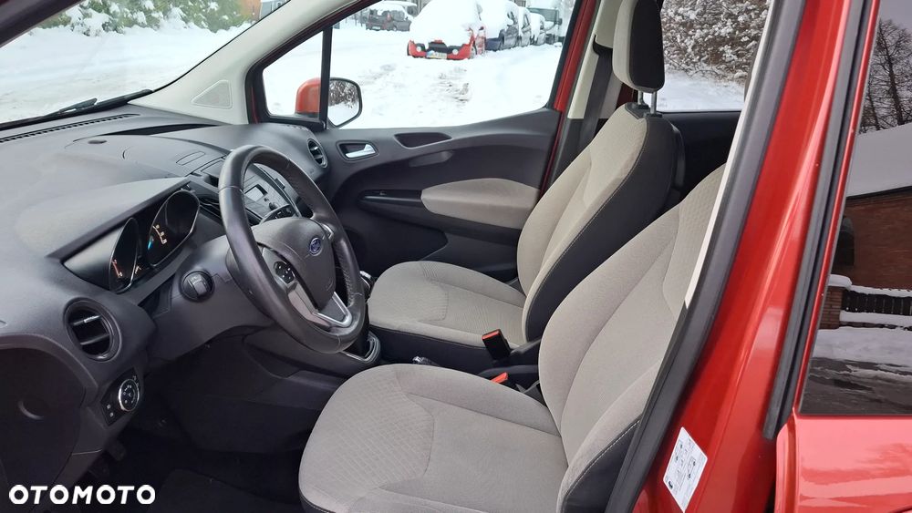 Ford Tourneo Courier 1.0 EcoBoost S&S Ambiente - 16