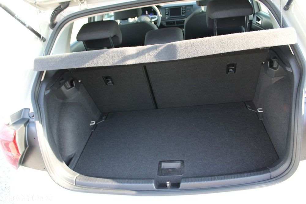Volkswagen Polo - 12