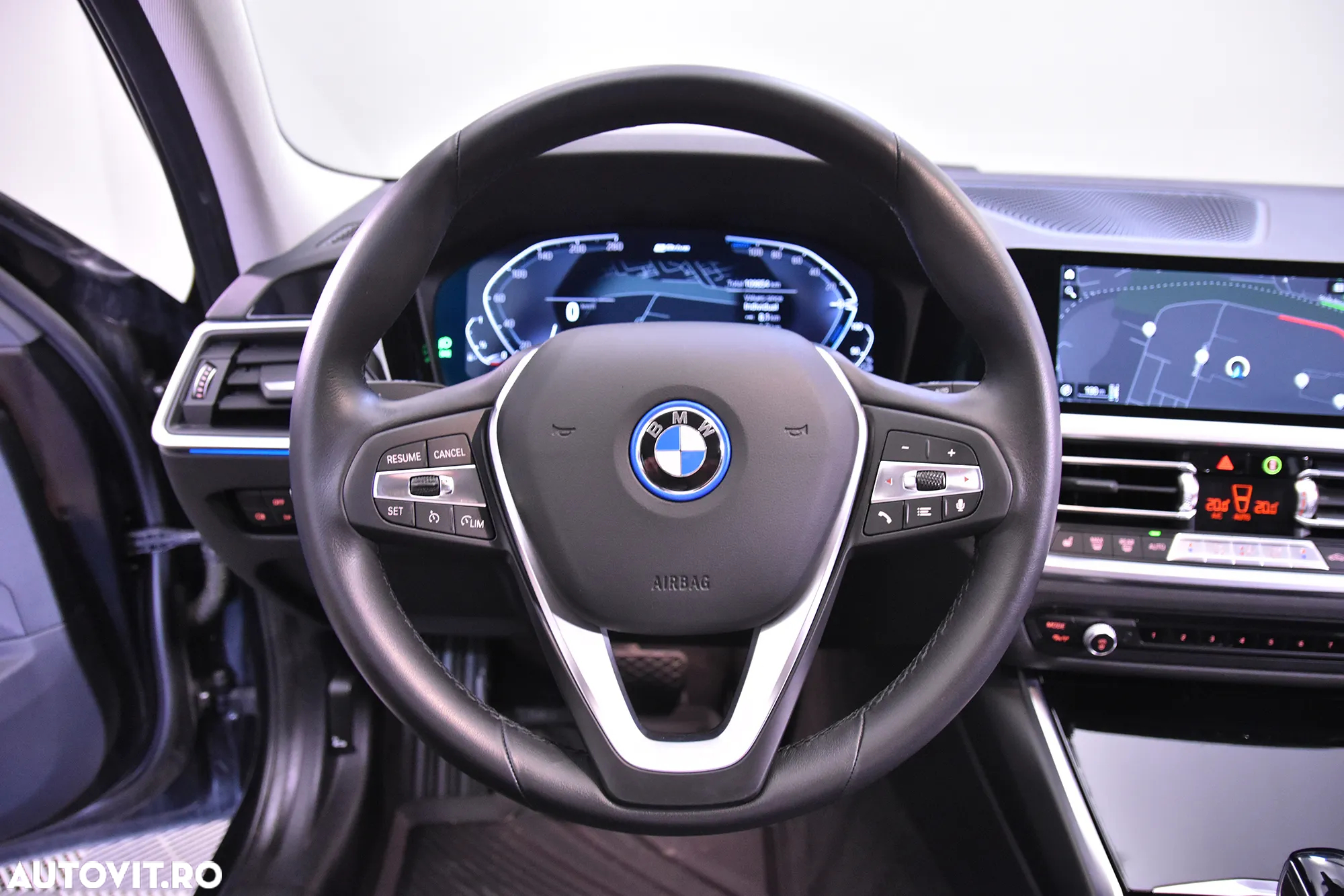BMW Seria 3 330e xDrive AT PHEV - 16
