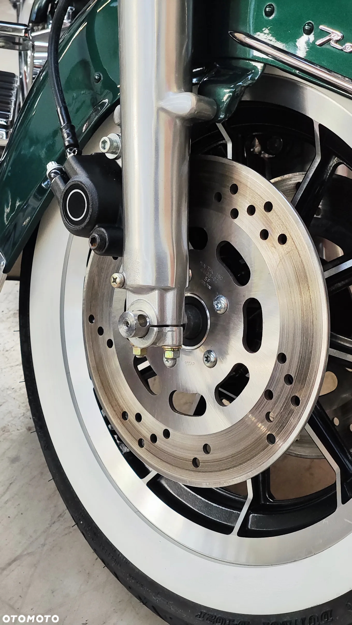 Harley-Davidson Touring Road King - 21