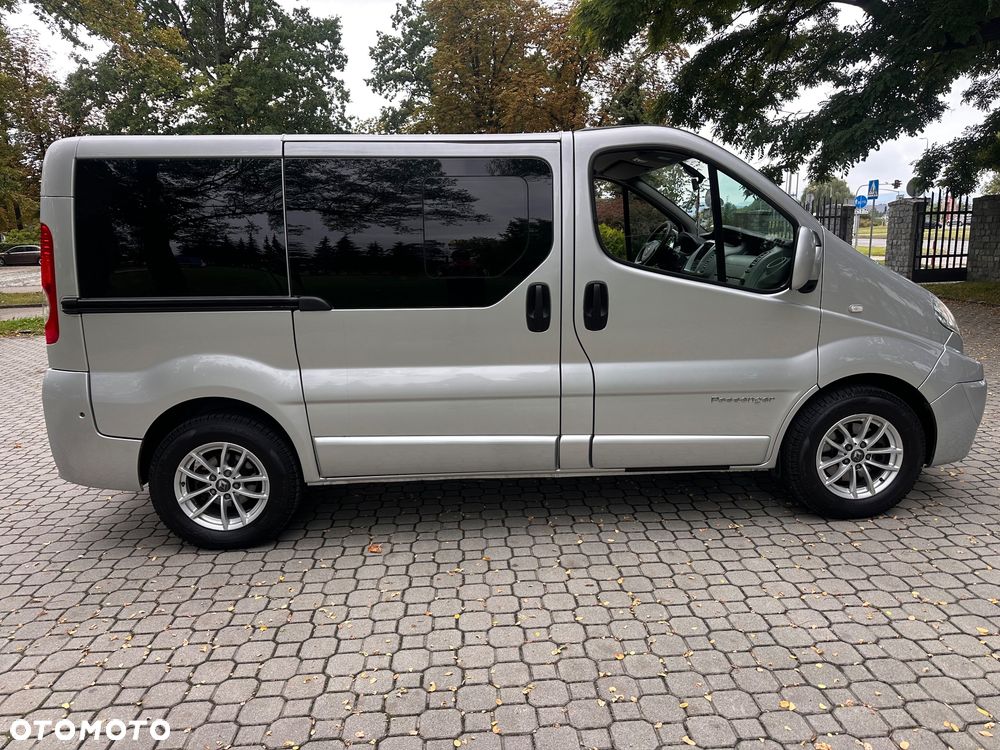 Renault Trafic Grand Passenger Expression - 30