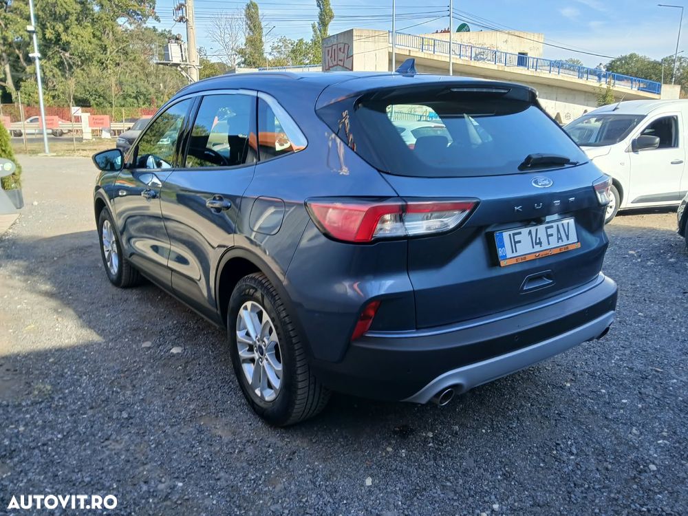 Ford Kuga 1.5 EcoBoost FWD Trend - 4
