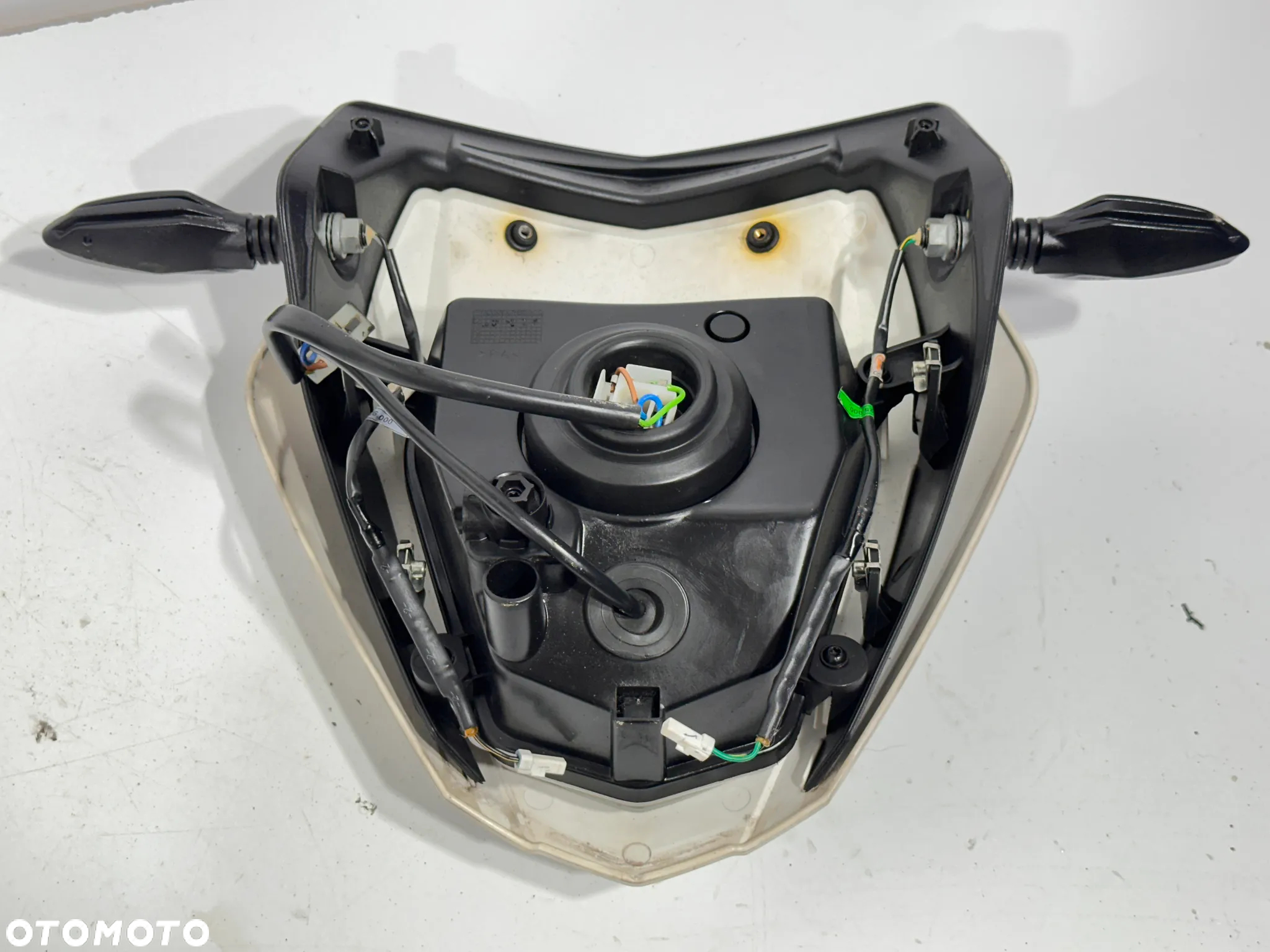 Czacha lampa przód  KTM Duke 690  12-15R - 5