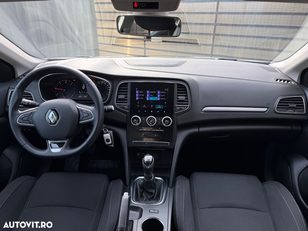 Renault Megane Blue dCi Zen - 5