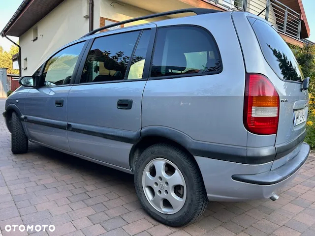 Opel Zafira 1.8 16V Elegance - 8