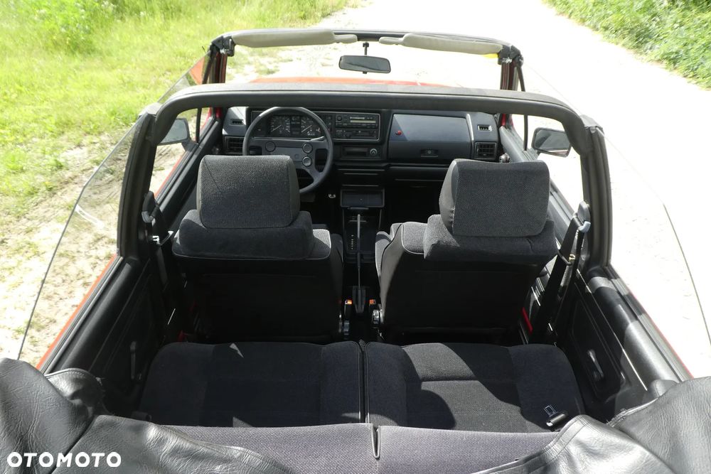 Volkswagen Golf 1.6 Base / C - 27