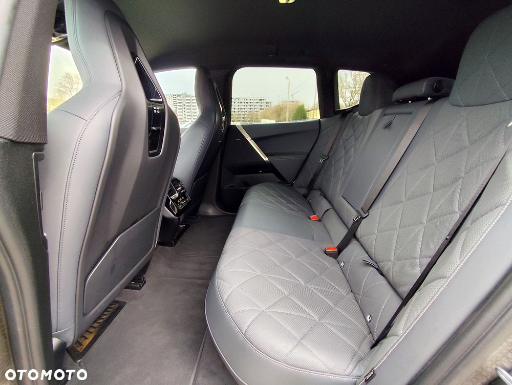 BMW iX xDrive40 76.6kWh Signature - 8