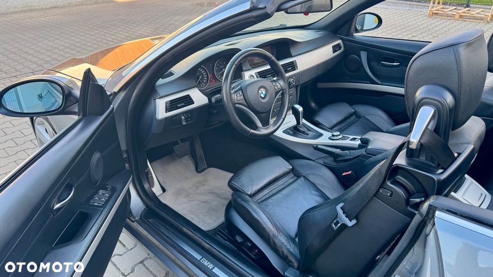 BMW Seria 3 335i - 12