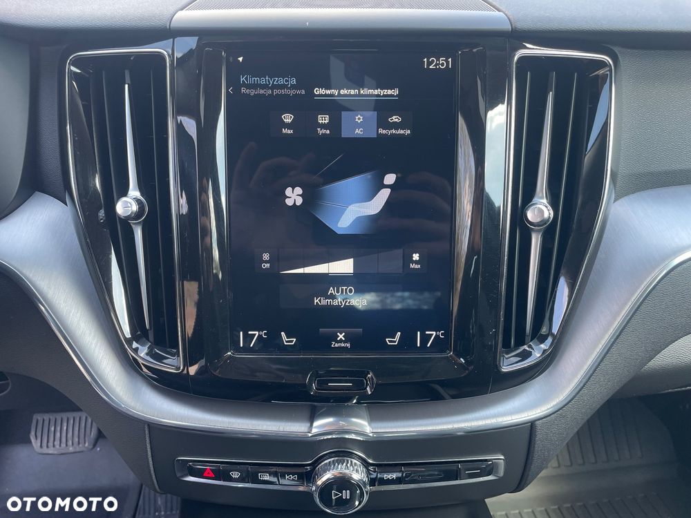 Volvo XC 60 B5 B Momentum Pro - 20