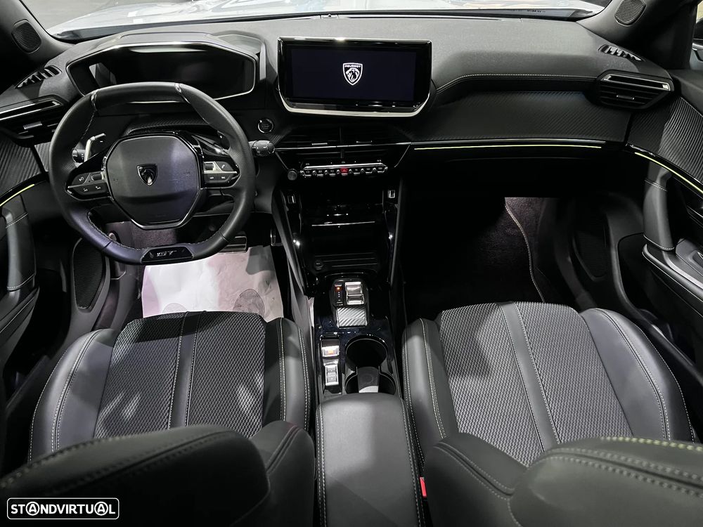 Peugeot 2008 1.2 PureTech GT EAT8 - 6