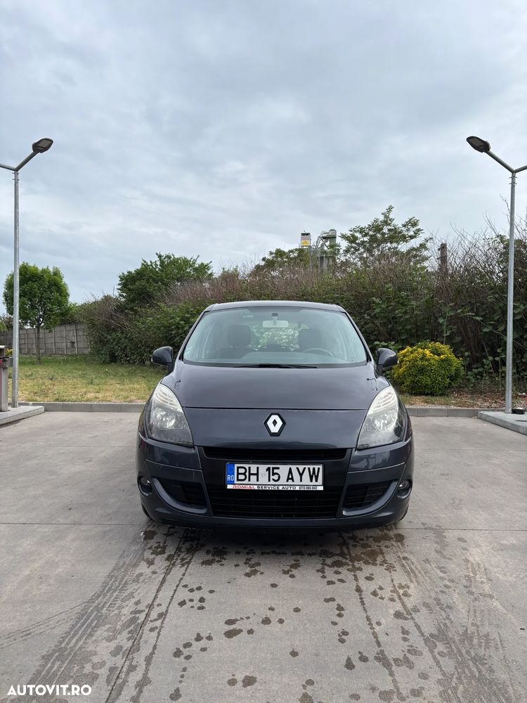 Renault Scenic - 1