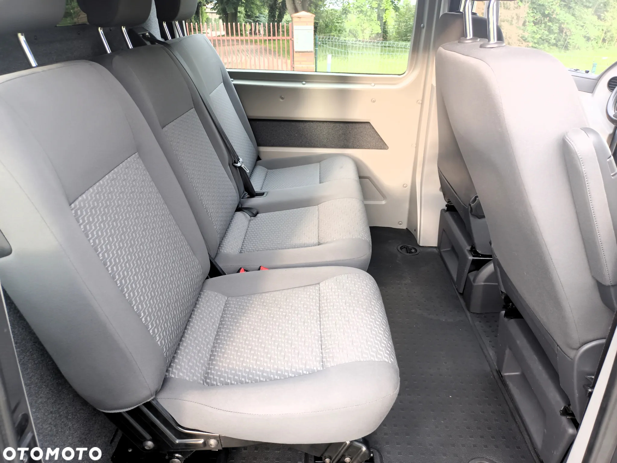 Volkswagen Transporter - 17