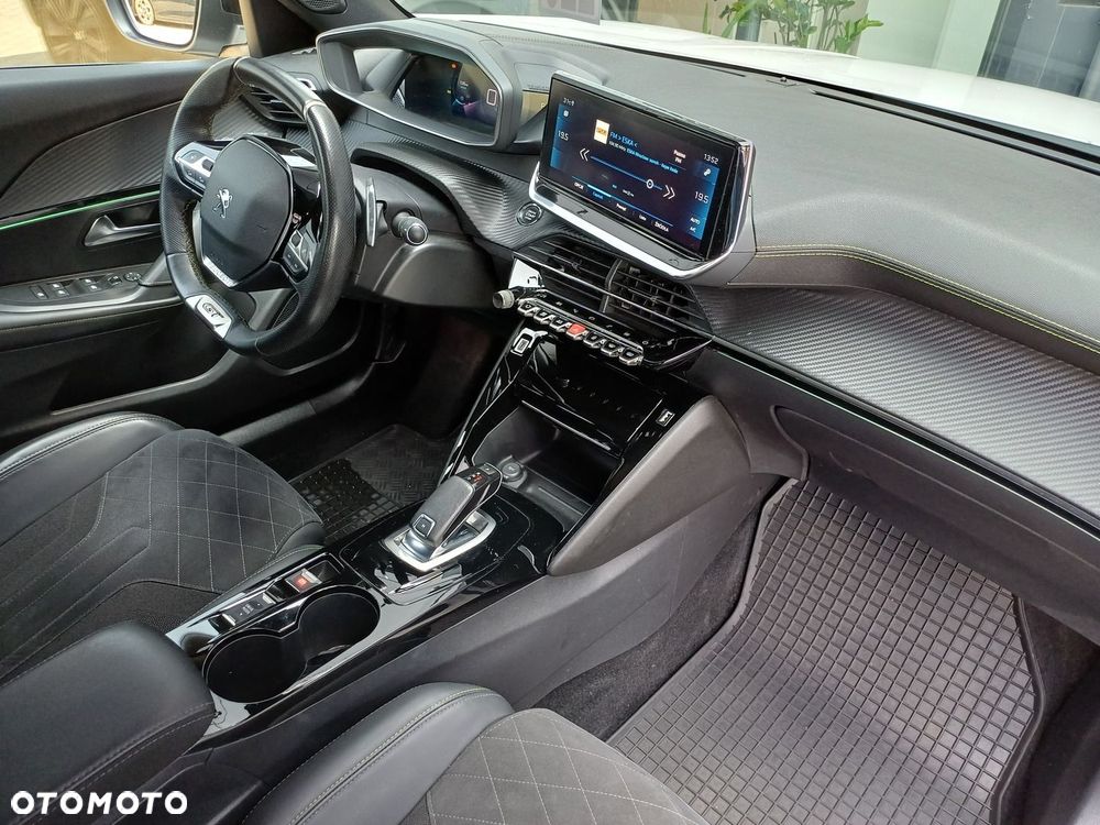 Peugeot 2008 - 13