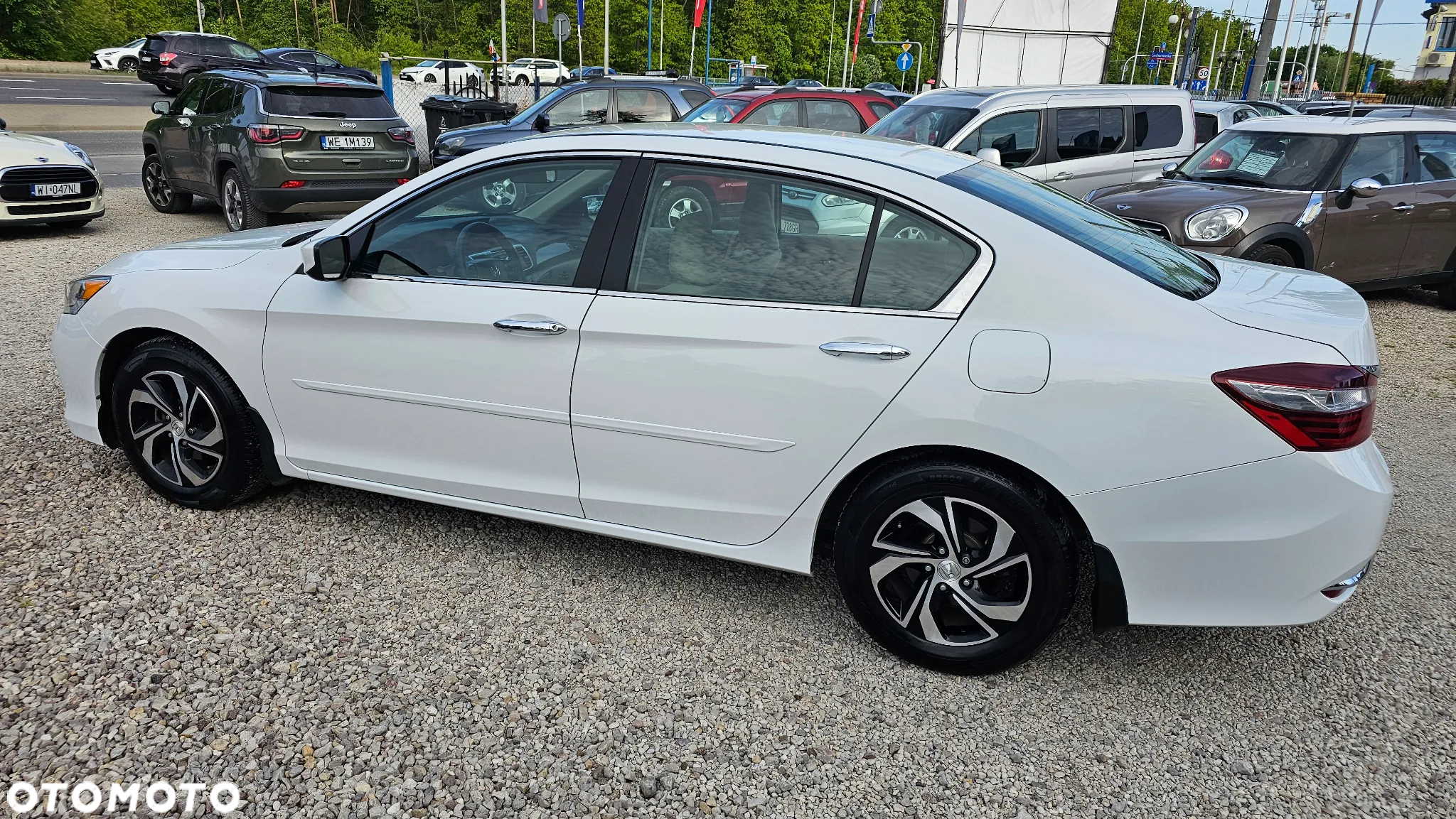 Honda Accord 2.4 LX - 31
