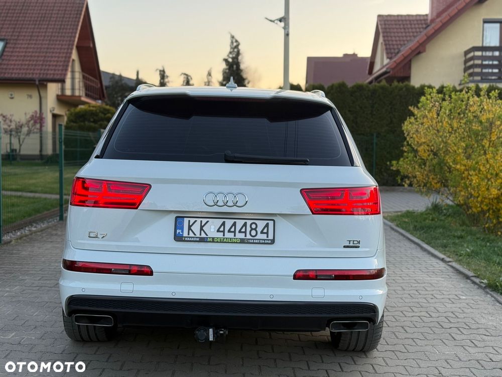 Audi Q7 - 7