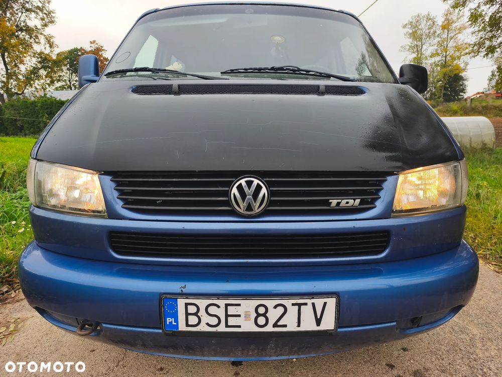 Volkswagen Caravelle - 6