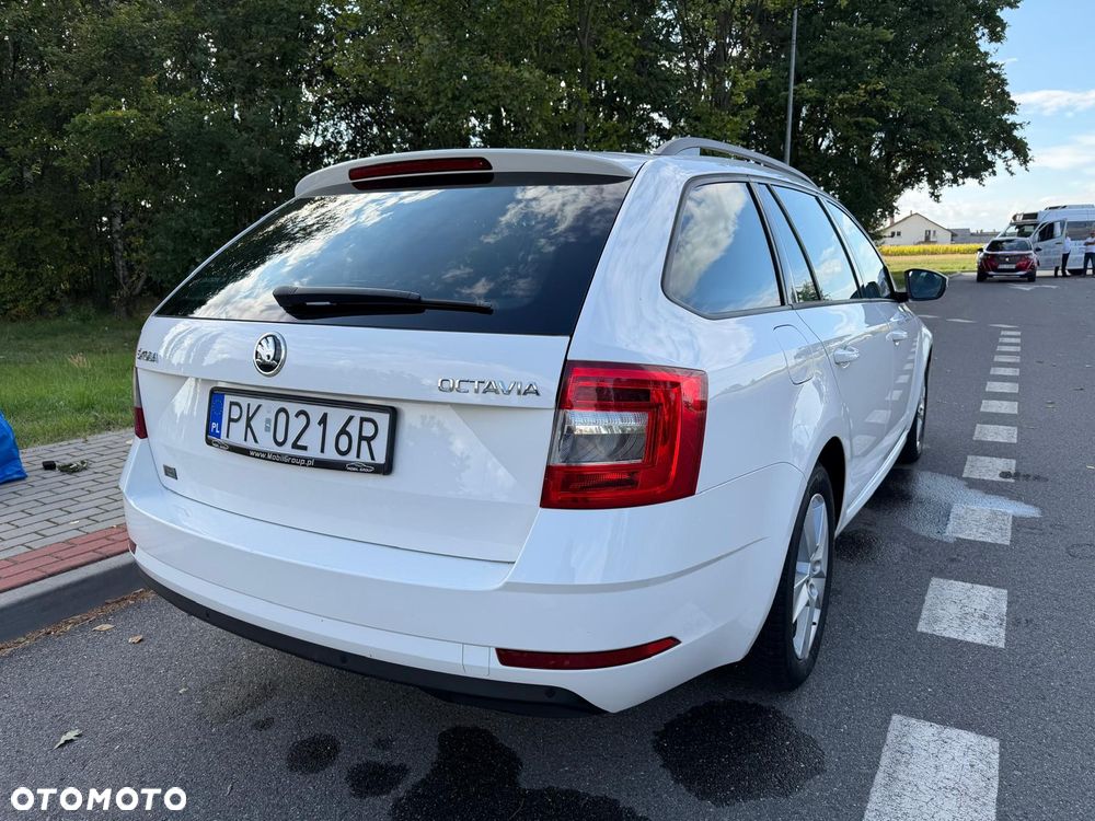 Skoda Octavia 1.6 TDI Ambition - 5