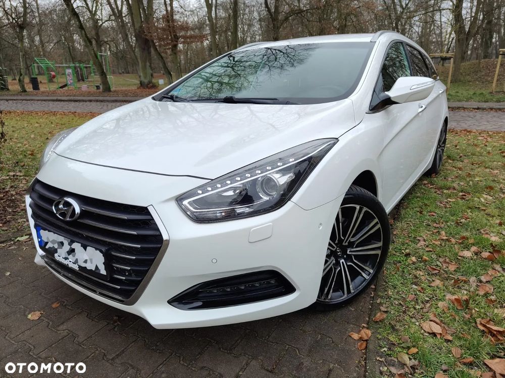 Hyundai i40 1.7 CRDi Premium DCT - 1