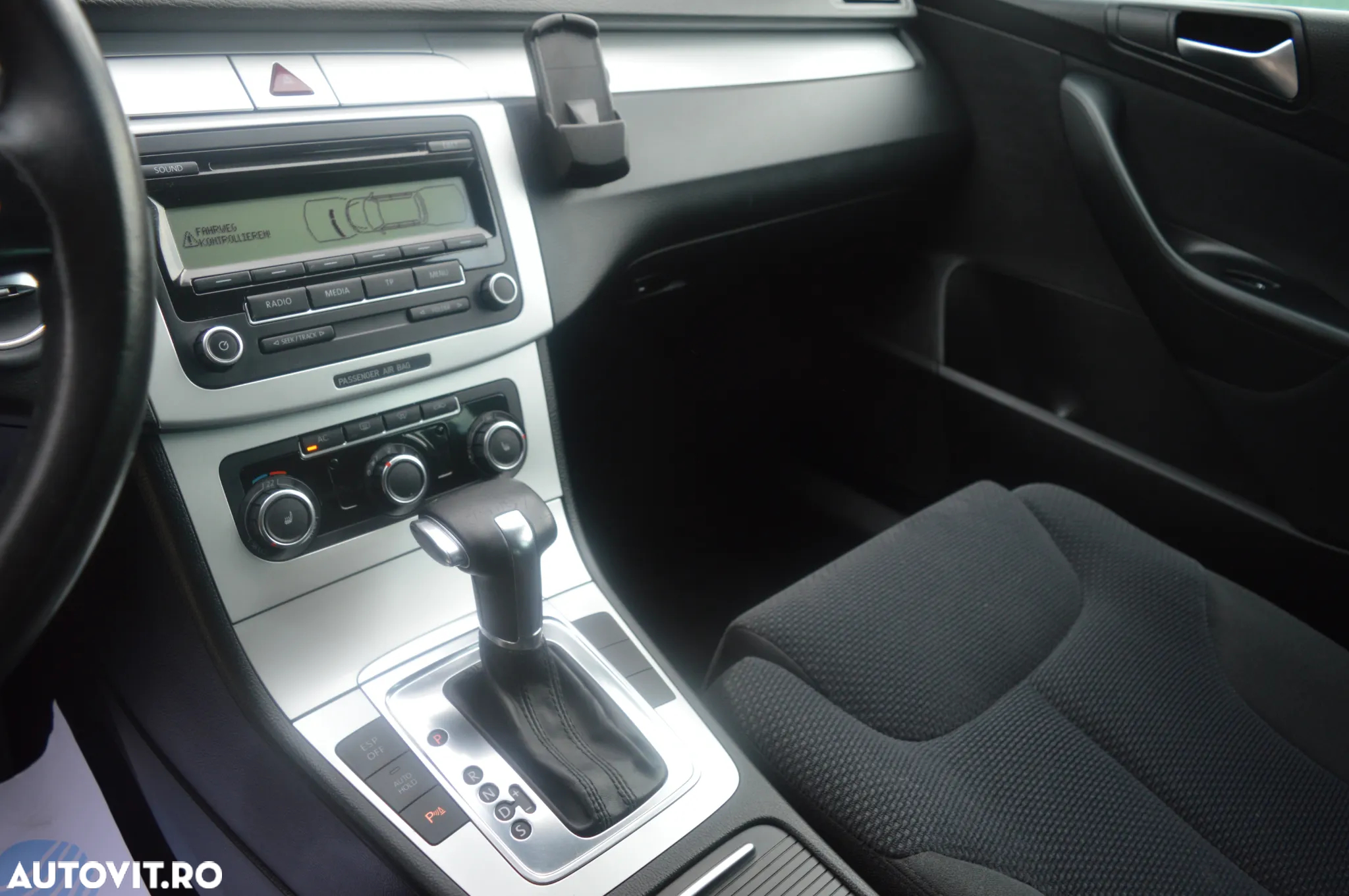 Volkswagen Passat Variant 2.0 TDI Blue TDI DSG Comfortline - 22