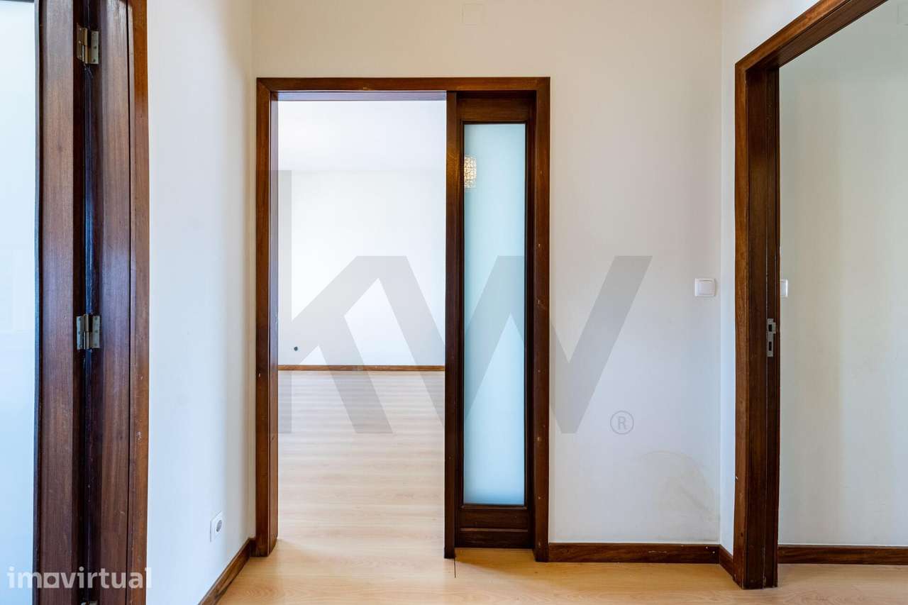 Apartamento T2 no Coração de São João da Madeira | Último Andar com Va - Grande imagem: 2/23