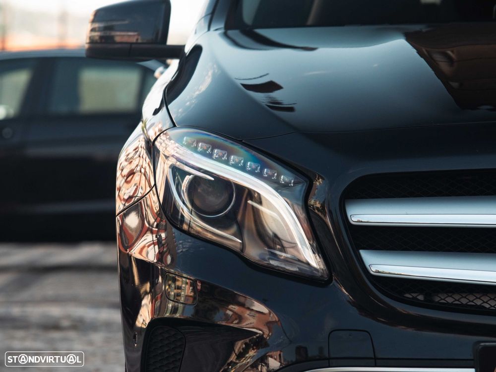 Mercedes-Benz GLA 180 CDI Urban - 13