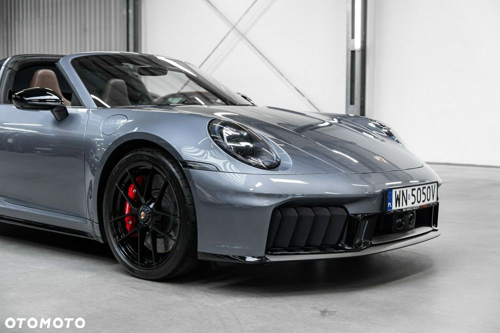 Porsche 911 Targa 4 GTS PDK - 16
