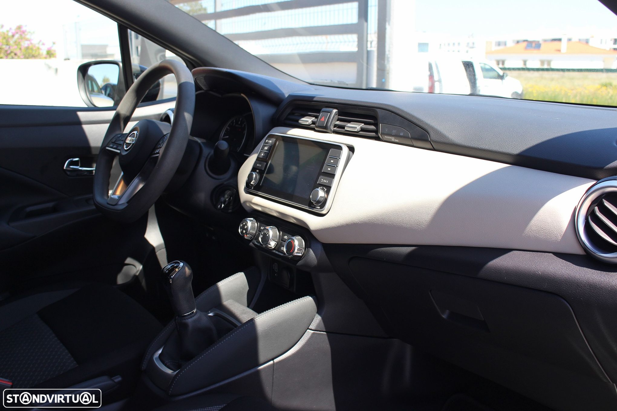 Nissan Micra 1.0 IG-T Acenta - 33