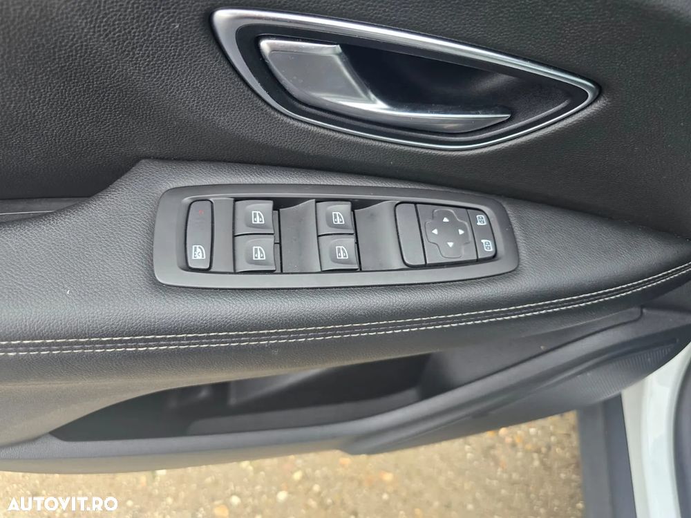 Renault Scenic ENERGY TCe 115 INTENS - 24