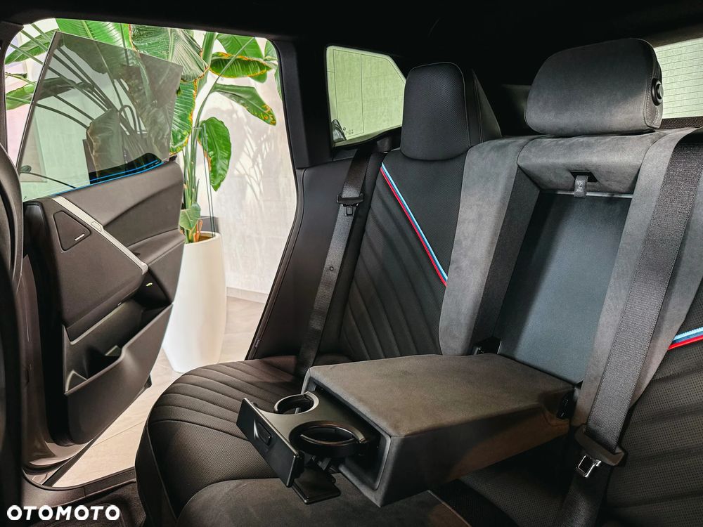 BMW iX xDrive45 - 26