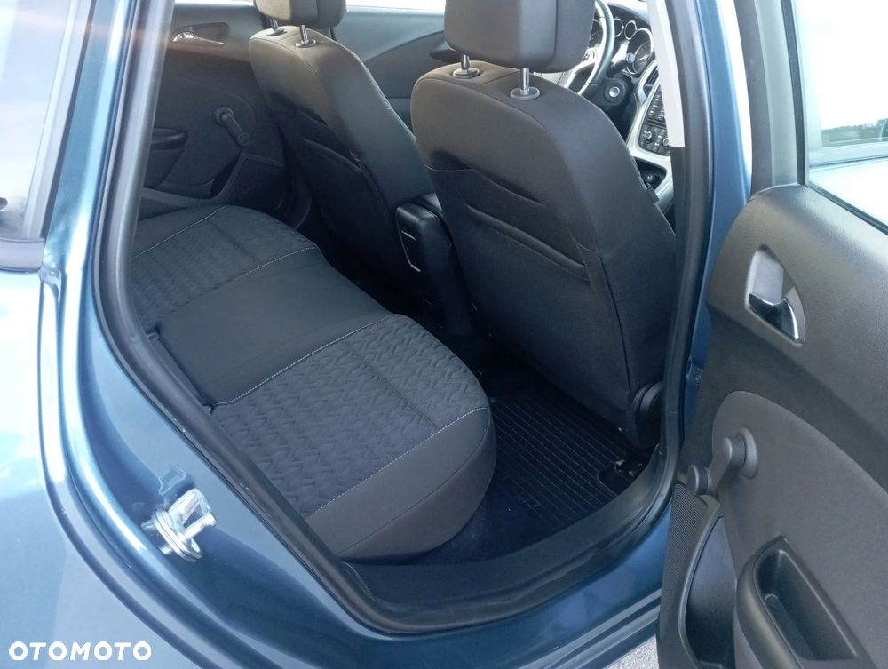 Opel Astra 1.4 Turbo - 11