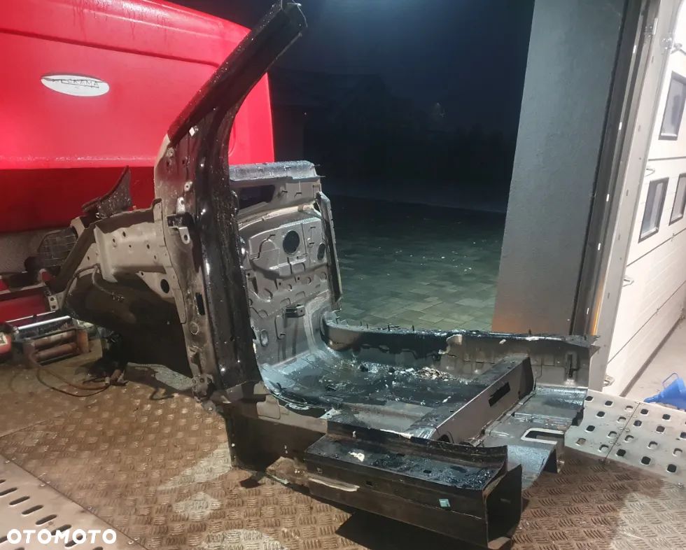 ĆWIARTKA FARTUCH PODŁUŻNICA LEWY PRZÓD HYUNDAI IX35 - 5