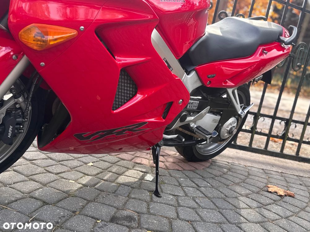Honda VFR - 17