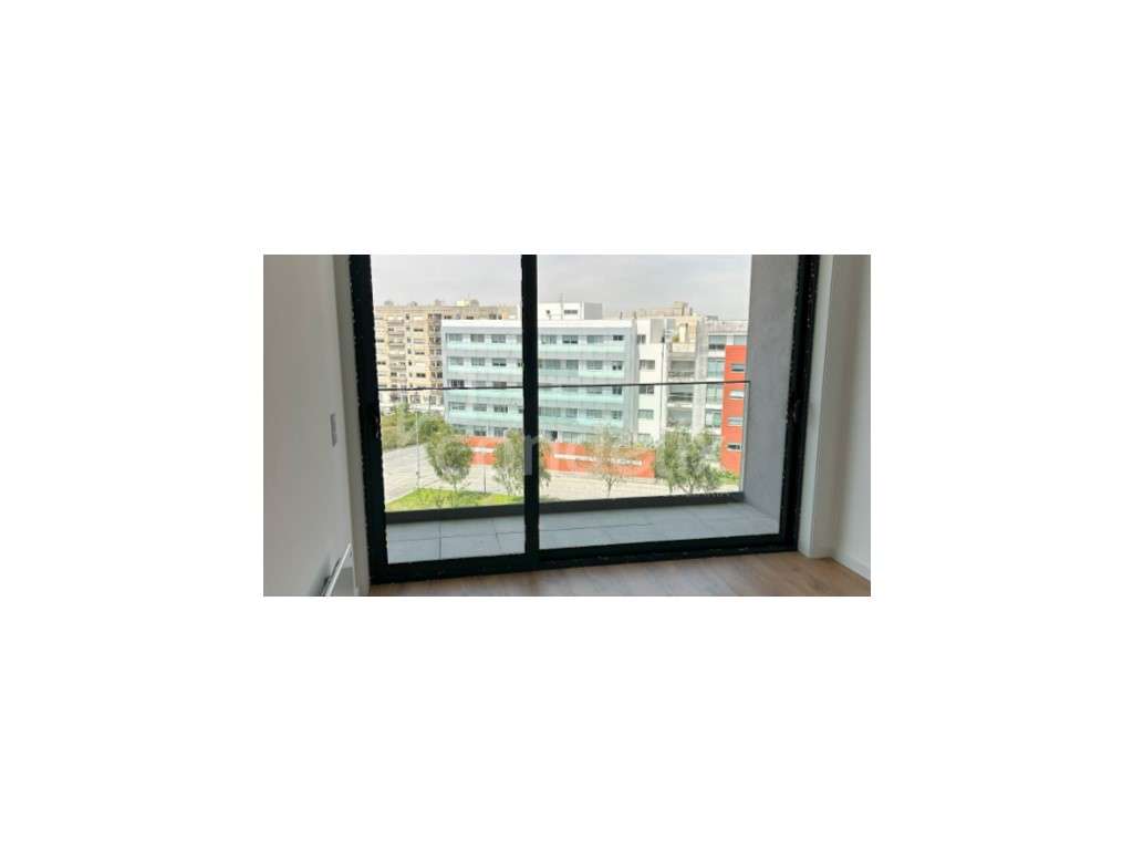 Apartamento T1 ao H S. João, em Pedrouços - Grande imagem: 3/11