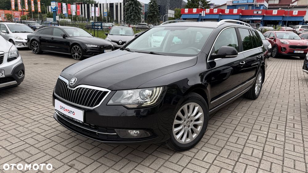 Skoda Superb 2.0 TDI 4x4 Elegance DSG - 2