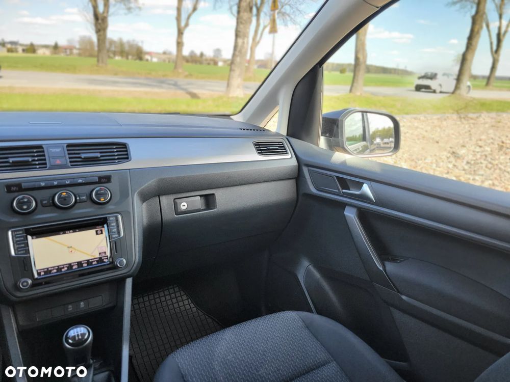 Volkswagen Caddy 2.0 TDI Comfortline - 12