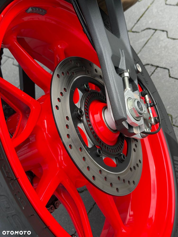 Ducati Monster - 12