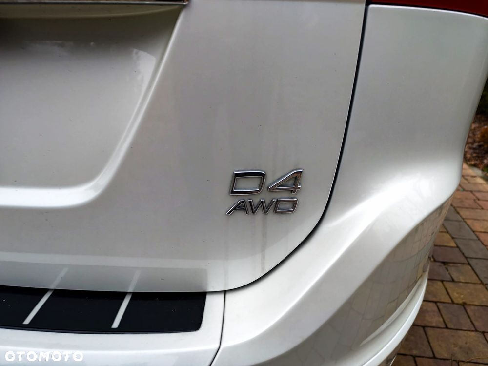 Volvo XC 60 D4 AWD Geartronic Momentum - 5