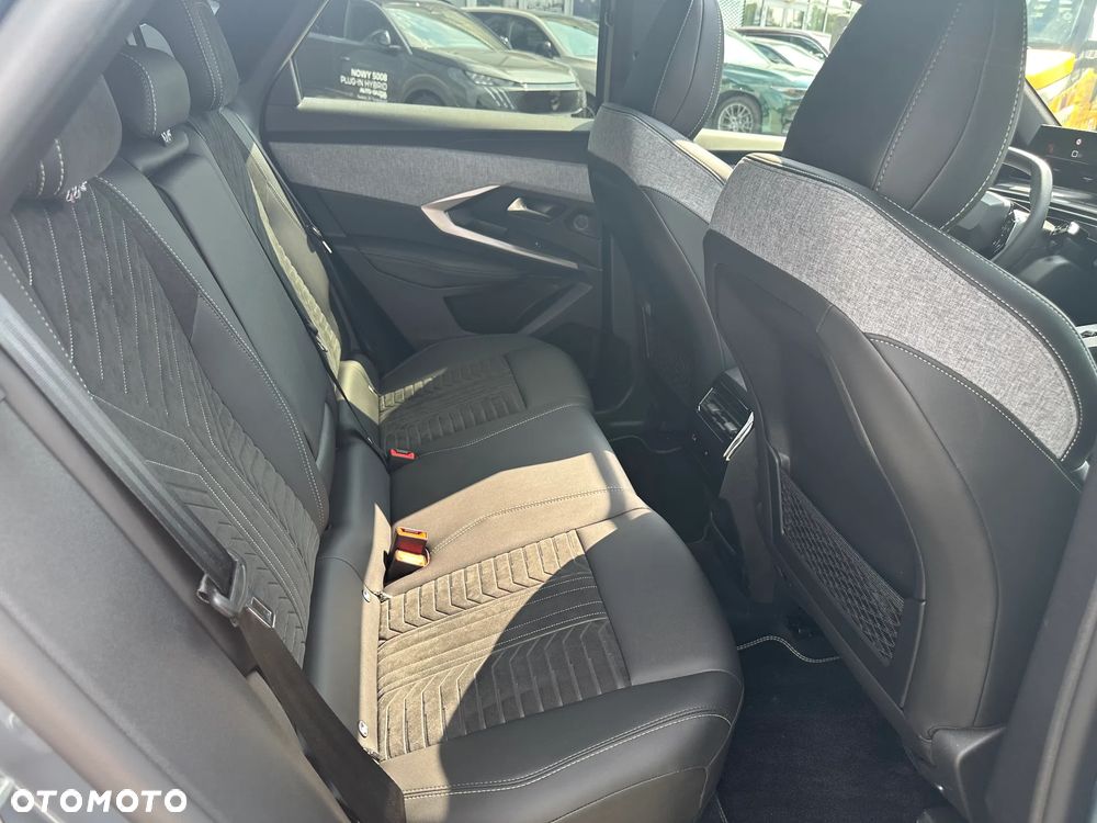 Peugeot 3008 1.2 PureTech mHEV GT E-DCS6 - 20