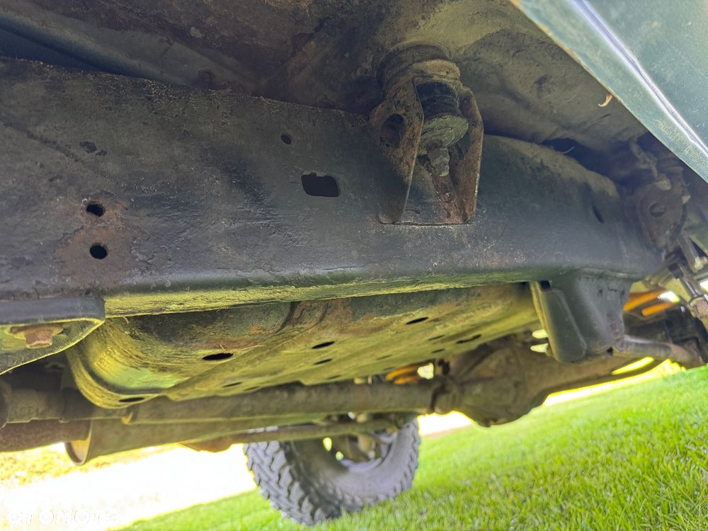 Toyota Land Cruiser HDJ80 - 28