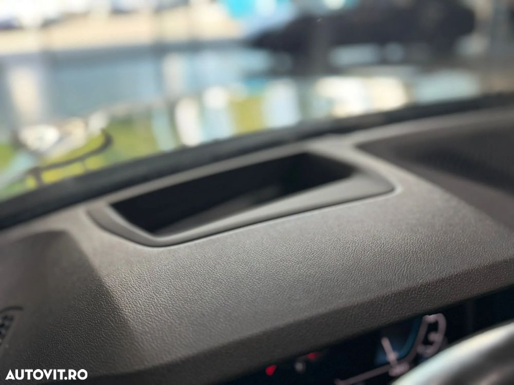 BMW Seria 3 330e xDrive AT PHEV - 16