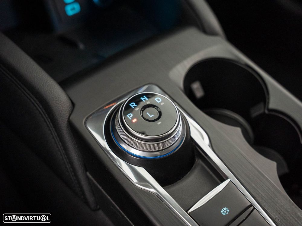 Ford Kuga 2.5 PHEV Titanium - 27