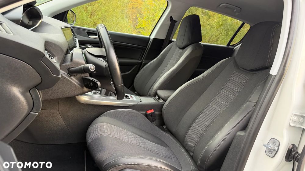 Peugeot 308 1.2 PureTech GPF Allure Pack S&S - 25