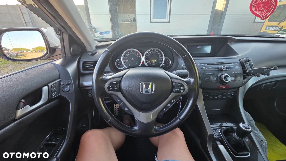 Honda Accord 2.0 Executive - 22