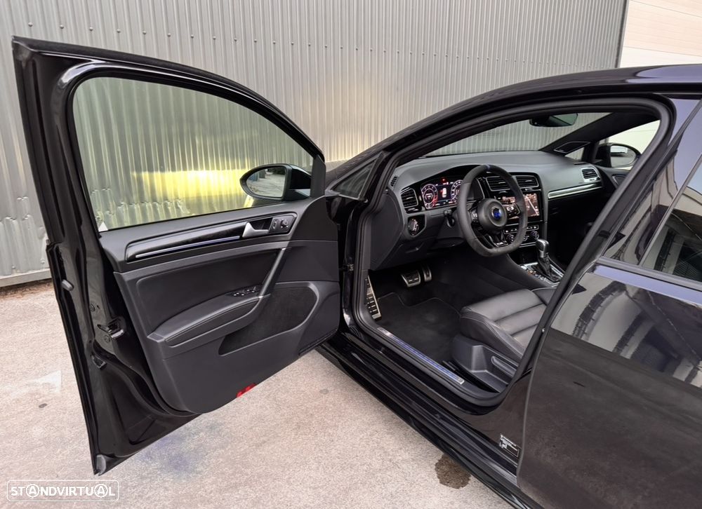 VW Golf R 4Motion (BlueMotion ) DSG - 34