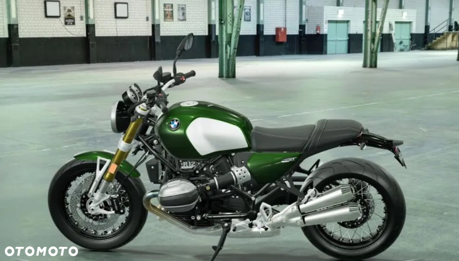 BMW R - 8