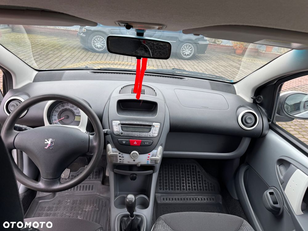 Peugeot 107 1.0 Urban Move - 19